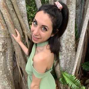 Meet your Posher, Christina